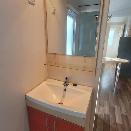 - Les Salisses - Mobilhome Vias