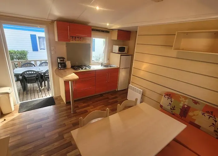- Les Salisses - Mobilhome Vias